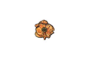 Dřevěná brož Květ islandského máku